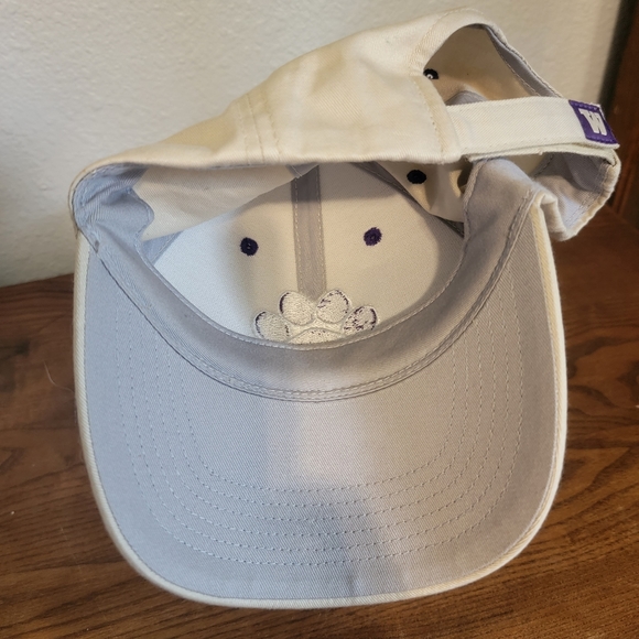 UW Huskies Baseball Hat New - Picture 3 of 5